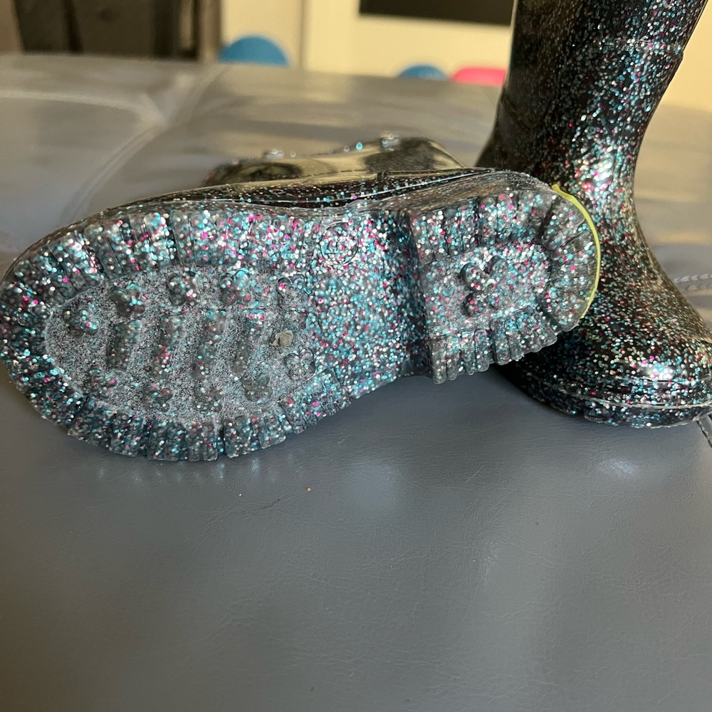 Western chief sparkly rain boots size 6c